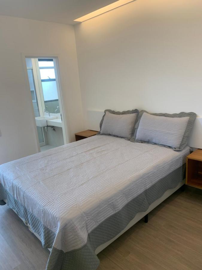 Flat Com 65 Metros; Sala; Duas Suites; Cozinha Recem-Reformado Rio de Janeiro Eksteriør billede